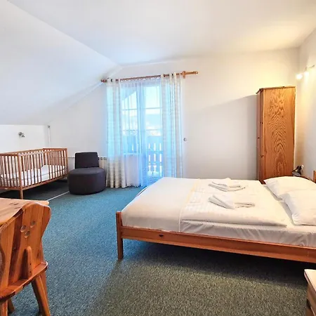 Medica Z Basenem Bed & Breakfast Rabka