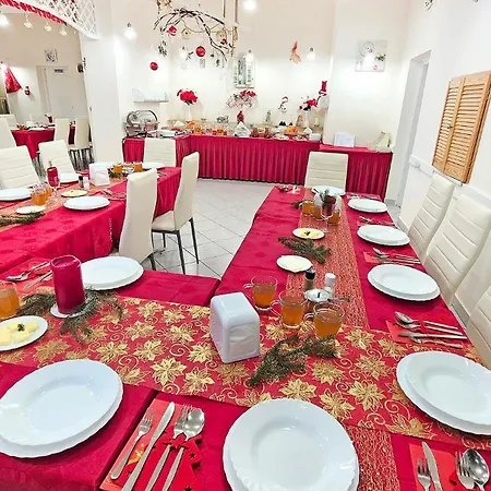 Bed & Breakfast Medica W Rabce - Podgrzewany Basen I Pyszne Wyzywienie