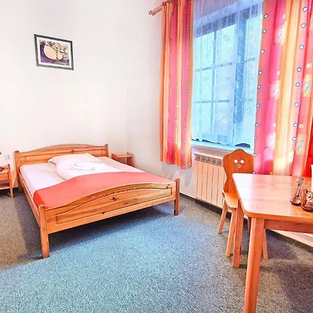 Villa Medica - Podgrzewany Basen I Pelne Wyzywieniem 3*